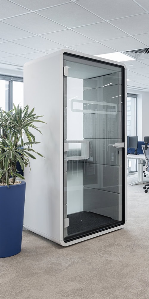 Image for: <p><strong>hush</strong>phone</p>