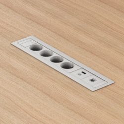 Elektrifizierung für weiße Schreibtische