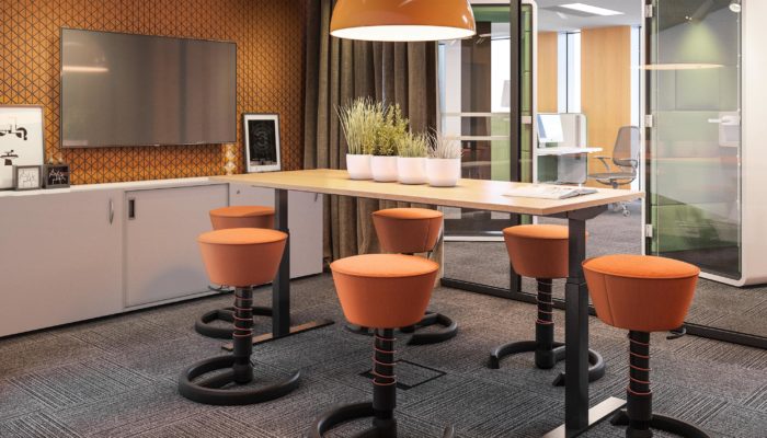 BALANCE ADJUSTABLE TABLES