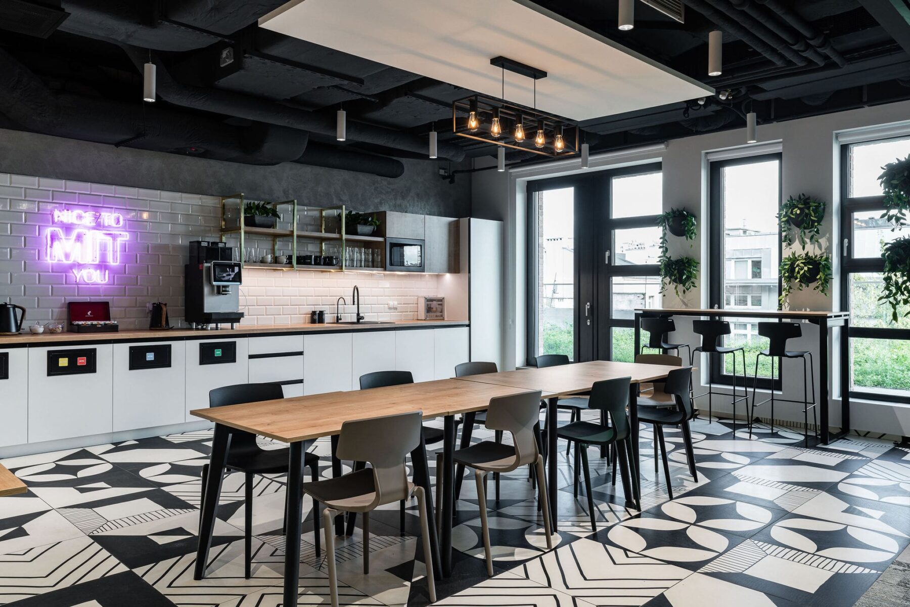 Zdjęcie realizacji: Raiffeisen Bank International – MIT GROUP DELIVERY CENTER